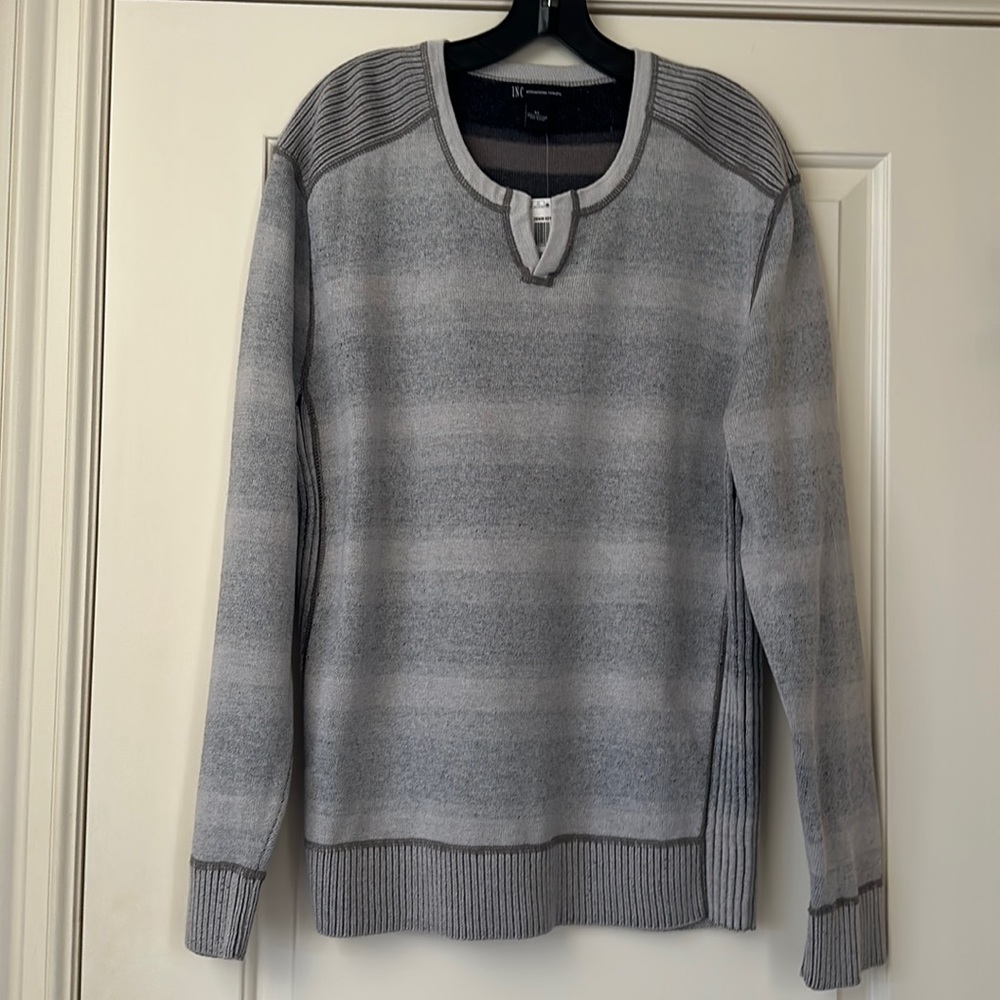 NWT INC Sweater